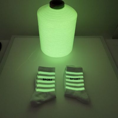 900D 5000m Sáng trong bóng tối Acrylic Yarn Sợi may sáng
