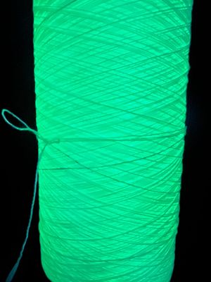 Green Glow Yarn For Crocheting 8 Hours Glowing Time Da an toàn
