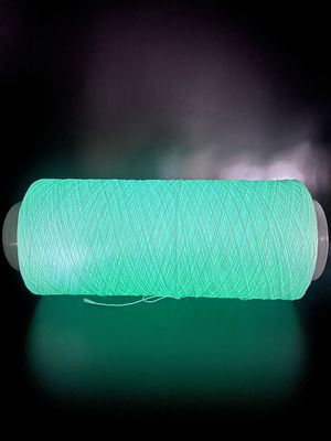 Polyester Fluorescent Knitting Yarn Giày trắng phía trên phát sáng
