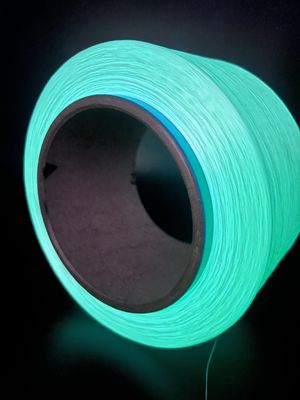 Màu hồng sáng sợi crochet phát sáng trong bóng tối 100 mét chống UV